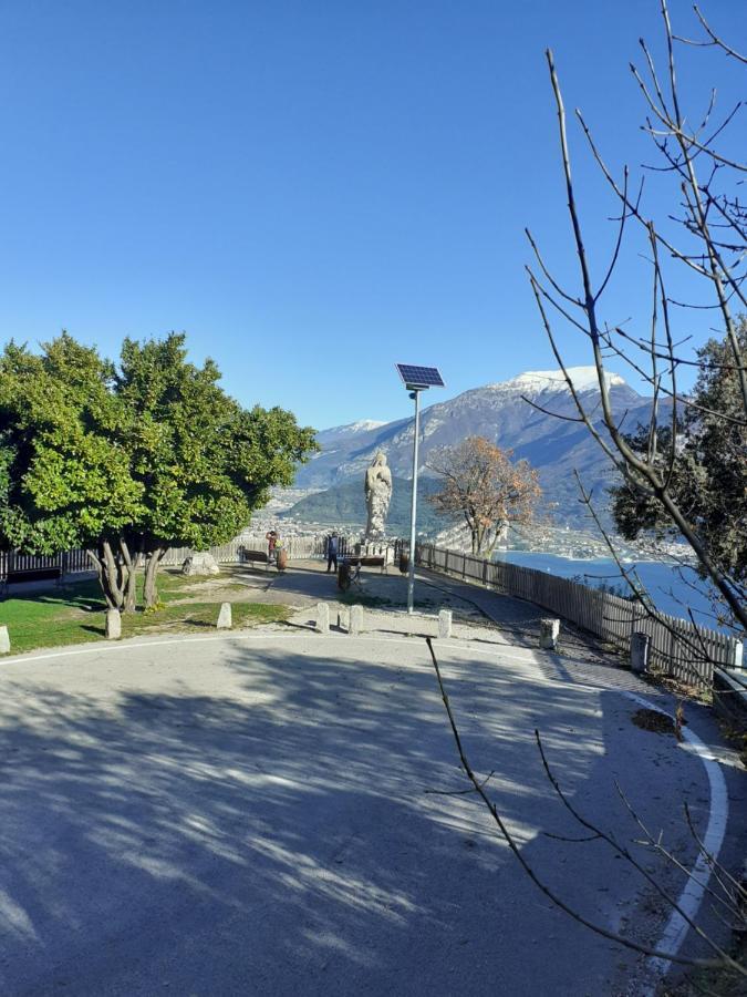 Alla Campanella Riva del Garda Exterior foto